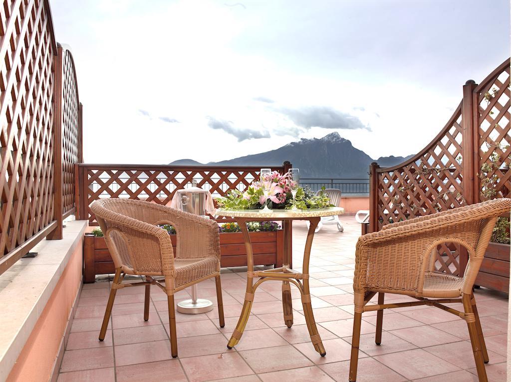 Superior Double or Twin Room Lake View