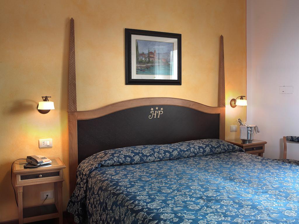 Superior Double or Twin Room Lake View